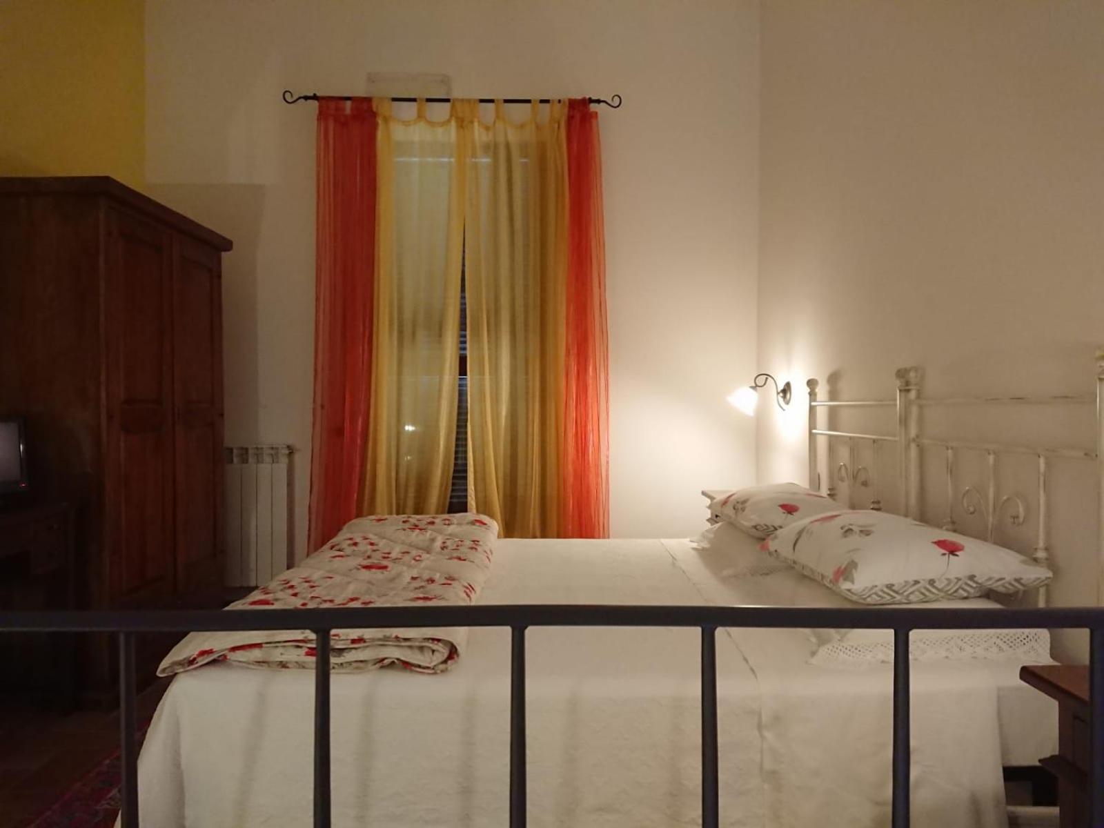 Affittacamere Alba Fiorita Castiglione dʼOrcia Екстериор снимка