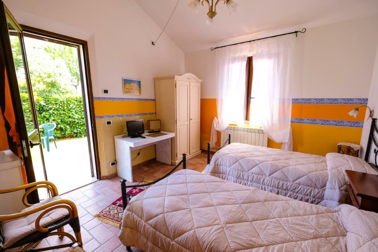 Affittacamere Alba Fiorita Castiglione dʼOrcia Екстериор снимка